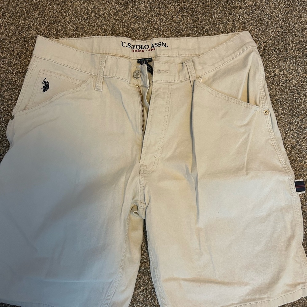 Khaki men’s short